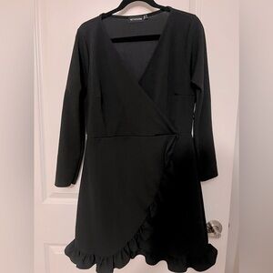 Prettylittlething size 14 short truffle dress with a beautiful V neck